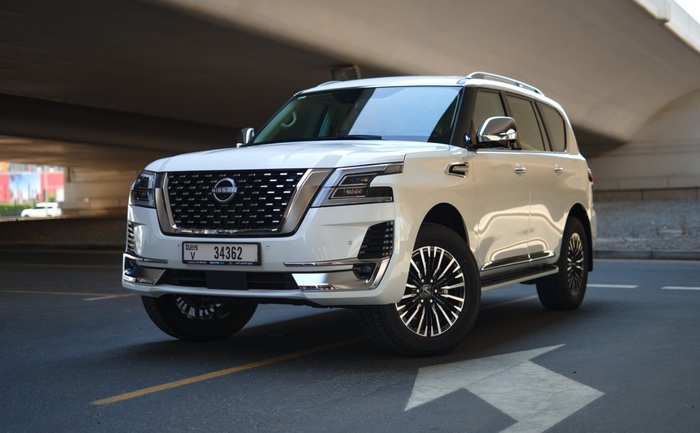 Nissan Patrol, мощный и комфортабельный/ Фото: renty.ae Nissan Patrol, мощный и комфортабельный/ Фото: renty.ae