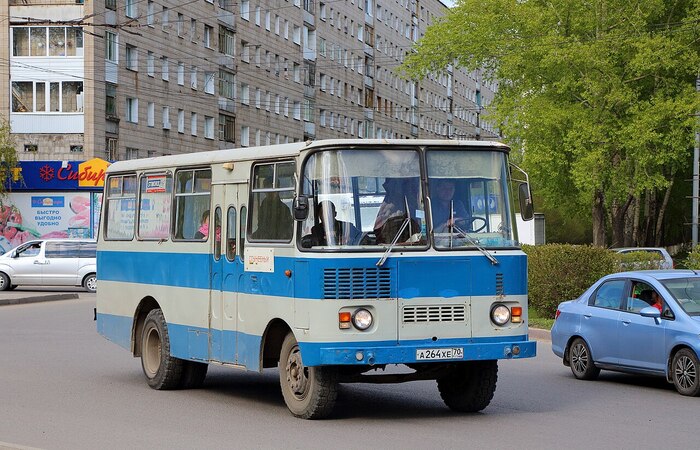 Автобус «Таджикистан», где перевозили рабочих / Фото: ru.m.wikipedia.org Автобус «Таджикистан», где перевозили рабочих / Фото: ru.m.wikipedia.org