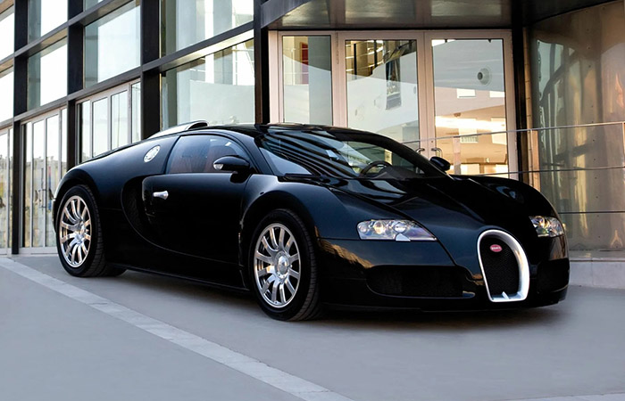 Почему Bugatti Veyron стоит целое состояние