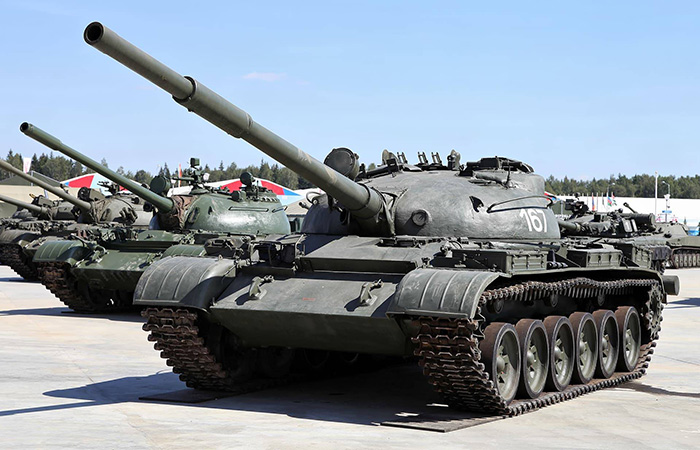 Танк Т-62 с гладкоствольной пушкой У-5ТС «Молот» (2А20)./ Фото: warthunder.ru Танк Т-62 с гладкоствольной пушкой У-5ТС «Молот» (2А20)./ Фото: warthunder.ru