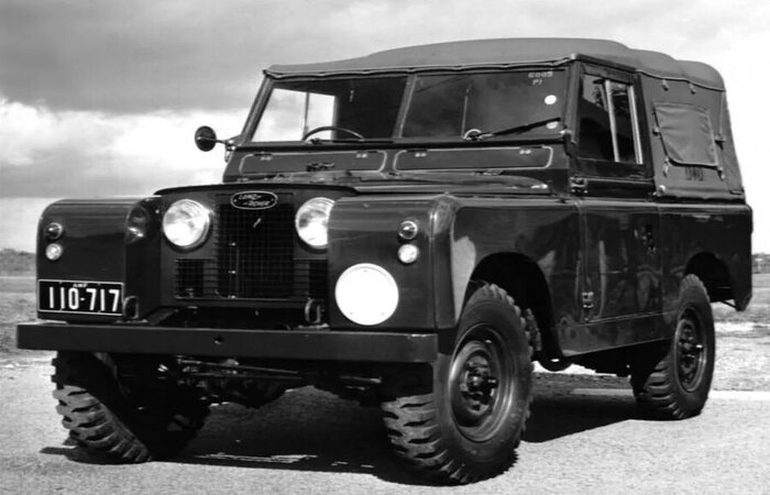 Британский Land Rover / Фото: auto.vercity.ru Британский Land Rover / Фото: auto.vercity.ru