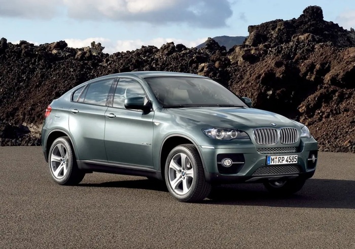 У BMW X6 не слишком ремонтопригодные моторы/ Фото: drom.ru У BMW X6 не слишком ремонтопригодные моторы/ Фото: drom.ru