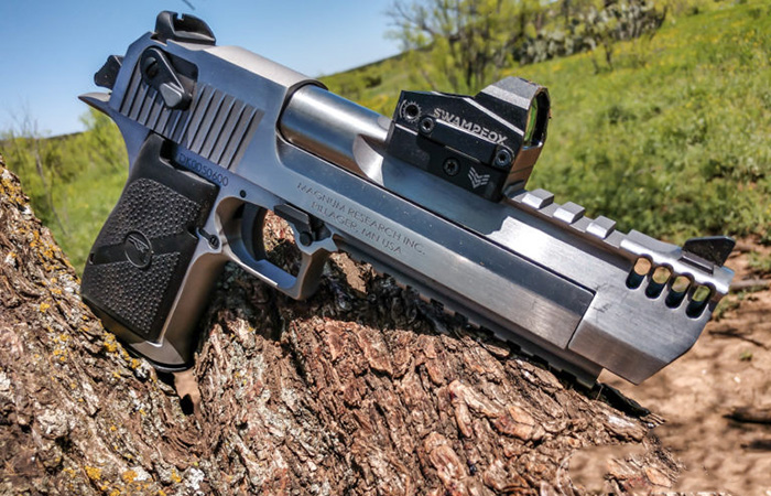 Момент выстрела./ Фото: gunsandammo.com Момент выстрела./ Фото: gunsandammo.com