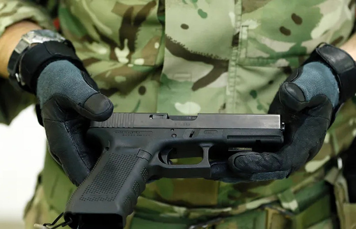 Пистолет Glock 17./ Фото: topwar.ru Пистолет Glock 17./ Фото: topwar.ru