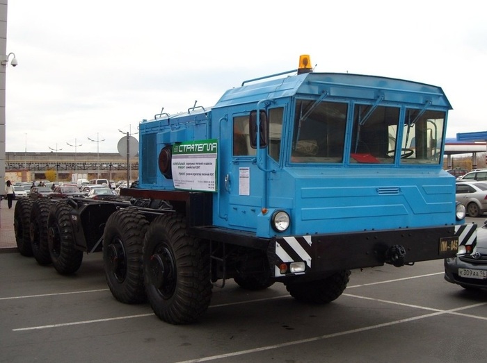 КЗКТ-932 собирали на Могилевском автозаводе/ Фото: truck-auto.info КЗКТ-932 собирали на Могилевском автозаводе/ Фото: truck-auto.info