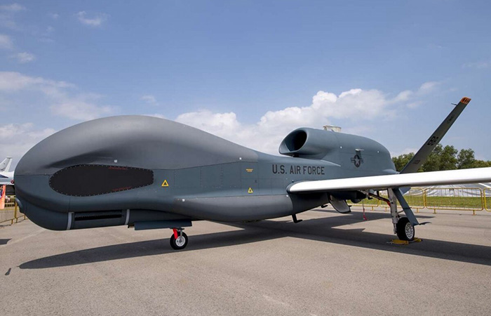 Беспилотник Global Hawk RQ-4./ Фото: dzen.ru Беспилотник Global Hawk RQ-4./ Фото: dzen.ru