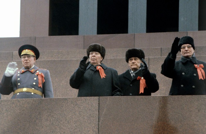 Партноменклатура СССР получала много, но не всегда больше всех. /Фото: maximonline.ru Партноменклатура СССР получала много, но не всегда больше всех. /Фото: maximonline.ru