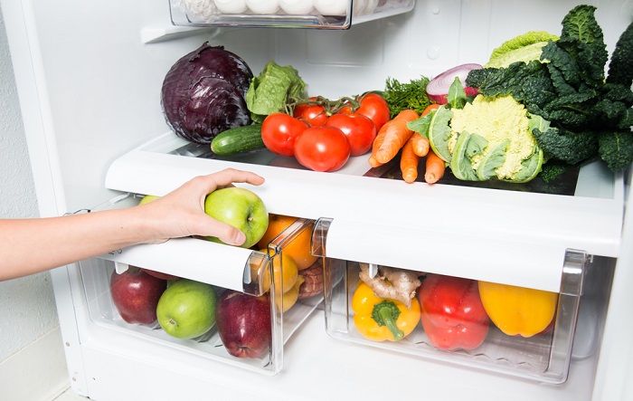 Некоторым продуктам не место в холодильнике. / Фото: lifehacker.ru Некоторым продуктам не место в холодильнике. / Фото: lifehacker.ru