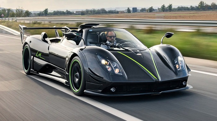 Шасси Pagani Zonda LM Roadster был выполнен из карботитана/ Фото: auto-bild.de Шасси Pagani Zonda LM Roadster был выполнен из карботитана/ Фото: auto-bild.de