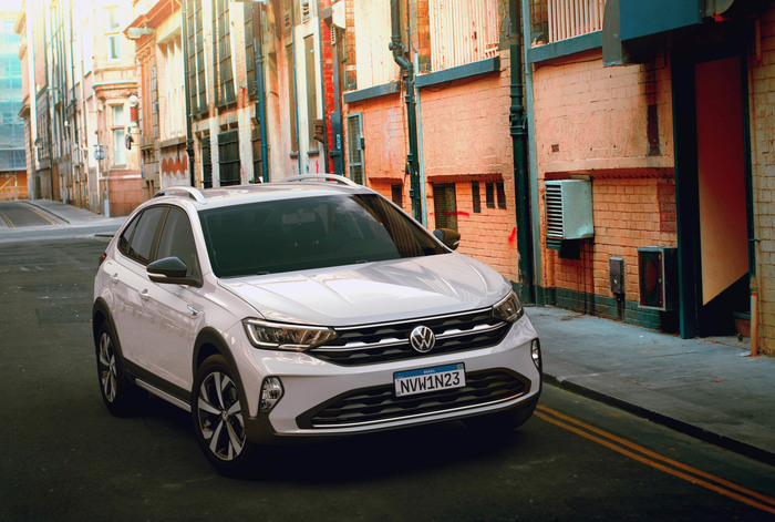 Volkswagen Nivus имеет схожие черты с Lada XRAY Cross/ Фото: drive.ru Volkswagen Nivus имеет схожие черты с Lada XRAY Cross/ Фото: drive.ru
