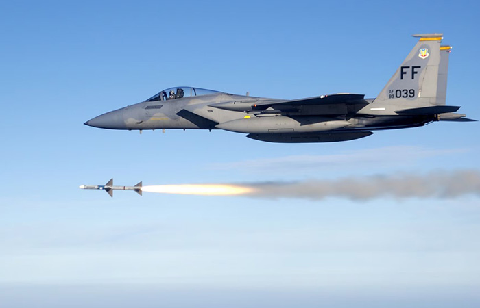 Истребитель F-15 Eagle./ Фото: defense.gov Истребитель F-15 Eagle./ Фото: defense.gov