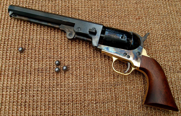 Револьвер Colt 1851 Navy/ Фото: flickr.com Револьвер Colt 1851 Navy/ Фото: flickr.com