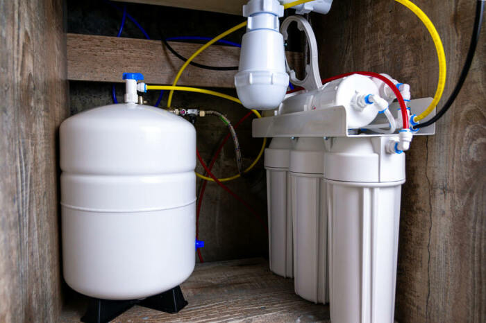 Очистительная фильтр-система воды. Фото: superiorplumbinganddrains.com. Очистительная фильтр-система воды. Фото: superiorplumbinganddrains.com.