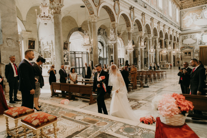 В Италии цветы выбирает жених /Фото:the-wedding.ru