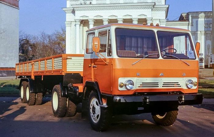 Популярные советские автомобили, которые не вспомнит добрым словом ни один водитель