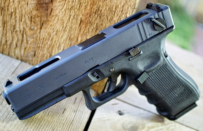 Glock 18C./ Фото: userapi.com Glock 18C./ Фото: userapi.com