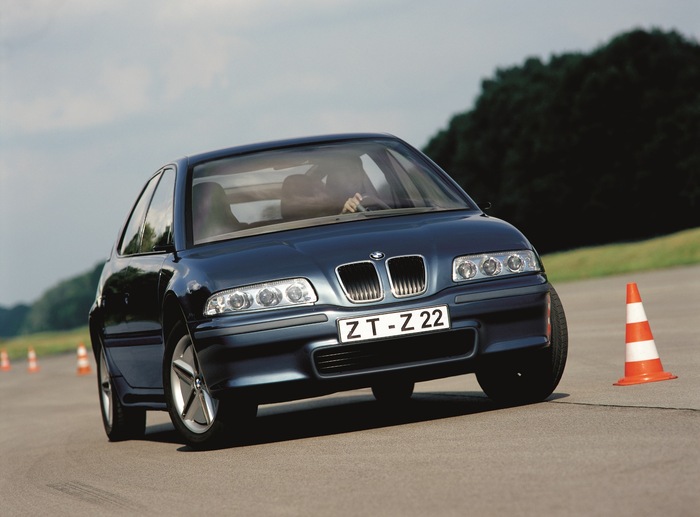 Инженеры воплотили в BMW Z22 Concept 1999 ряд смелых задумок/ Фото: bmwblog.com Инженеры воплотили в BMW Z22 Concept 1999 ряд смелых задумок/ Фото: bmwblog.com