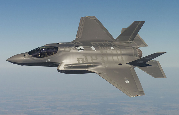 Современный истребитель F-35./ Фото: kartinki.pics