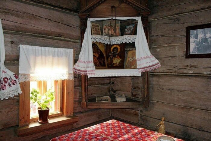 Красный угол /Фото:culture.ru Красный угол /Фото:culture.ru