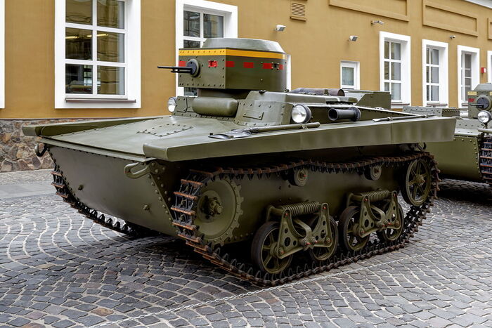 Т-37 весил около 3,2 тонны/ Фото: wikimedia.org Т-37 весил около 3,2 тонны/ Фото: wikimedia.org