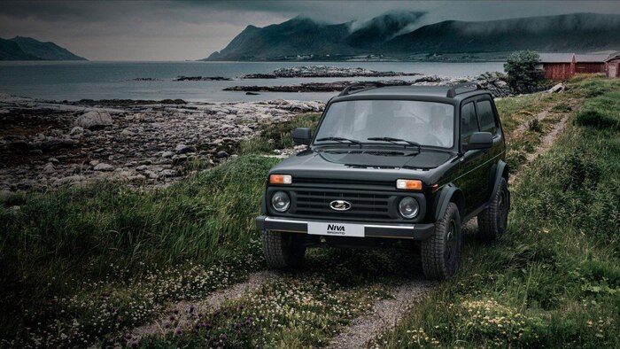 Дорожный просвет Lada Niva Legend достигает 200 мм/ Фото: lada.ru Дорожный просвет Lada Niva Legend достигает 200 мм/ Фото: lada.ru