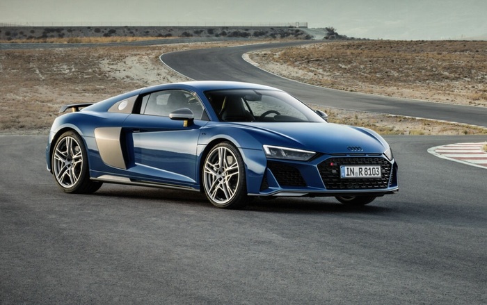 Audi R8 привлекает внимание и вызывает восхищение/ Фото: audi-mediacenter.com Audi R8 привлекает внимание и вызывает восхищение/ Фото: audi-mediacenter.com