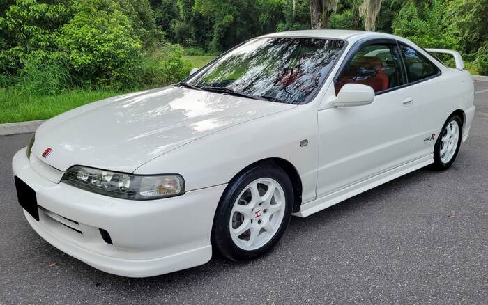 Acura Integra Type-R выпускалась в течение трех лет/ Фото: pcarmarket.com Acura Integra Type-R выпускалась в течение трех лет/ Фото: pcarmarket.com