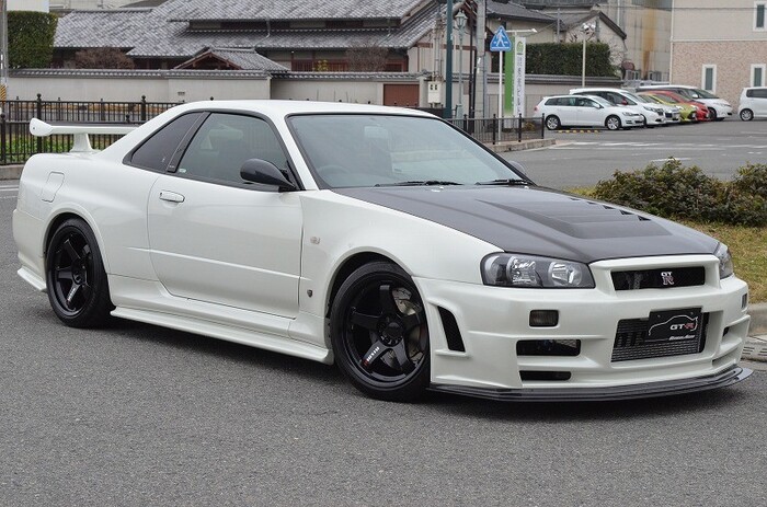 Nissan Skyline GT-R завоевал громкую славу в 90-х годах/ Фото: jdmcars.jp Nissan Skyline GT-R завоевал громкую славу в 90-х годах/ Фото: jdmcars.jp