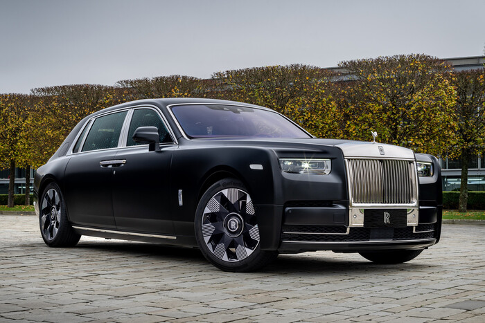 История Rolls-Royce началась в 1904 году/ Фото: kolesa.ru История Rolls-Royce началась в 1904 году/ Фото: kolesa.ru