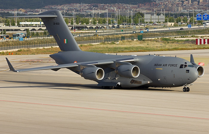 Военно-транспортный самолёт Boeing C-17 Globemaster III./ Фото: wallhere.com Военно-транспортный самолёт Boeing C-17 Globemaster III./ Фото: wallhere.com