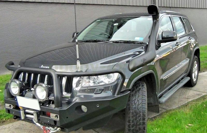 Шноркель на внедорожнике./ Фото: opony-4x4.pl Шноркель на внедорожнике./ Фото: opony-4x4.pl