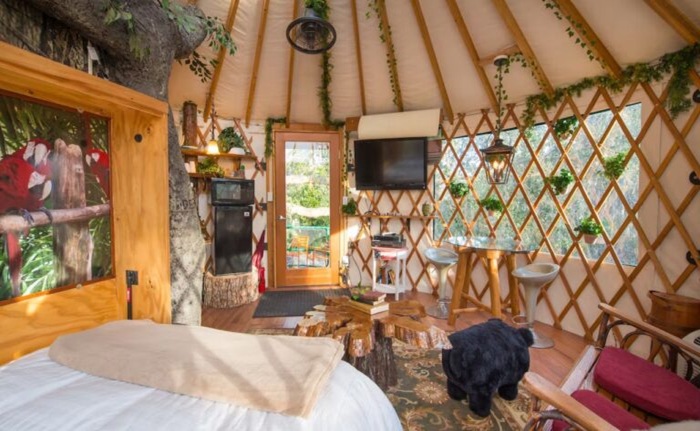 Щедрое остекление открывает живописные панорамы (Danville B&Bs). | Фото: yahoo.com. Щедрое остекление открывает живописные панорамы (Danville B&Bs). | Фото: yahoo.com.