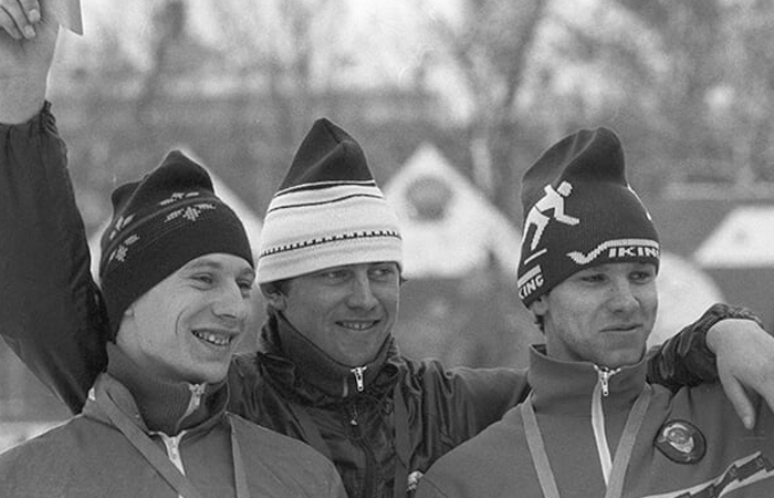 Совесткие женщины умели такие шапки самостоятельно вязать/ фото: m.sports.ru Совесткие женщины умели такие шапки самостоятельно вязать/ фото: m.sports.ru