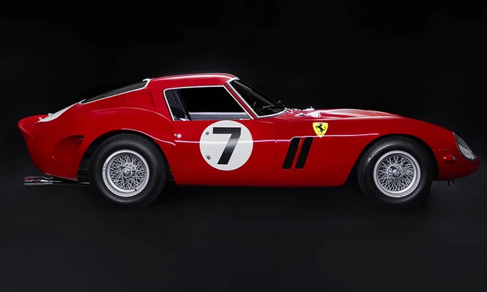 Ferrari 330 LM/250 GTO принимал участие в гонках с 1962 по 1985 годы/ Фото: carmagazine.co.uk