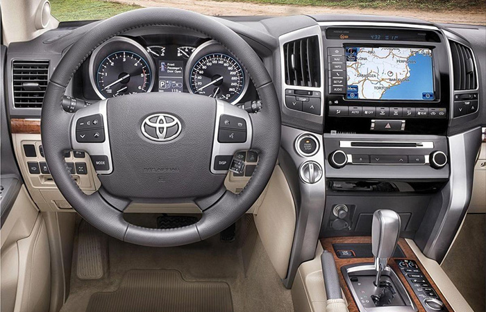 Toyota Land Cruiser 20 с механическими кнопками./ Фото: cardivision.com Toyota Land Cruiser 20 с механическими кнопками./ Фото: cardivision.com