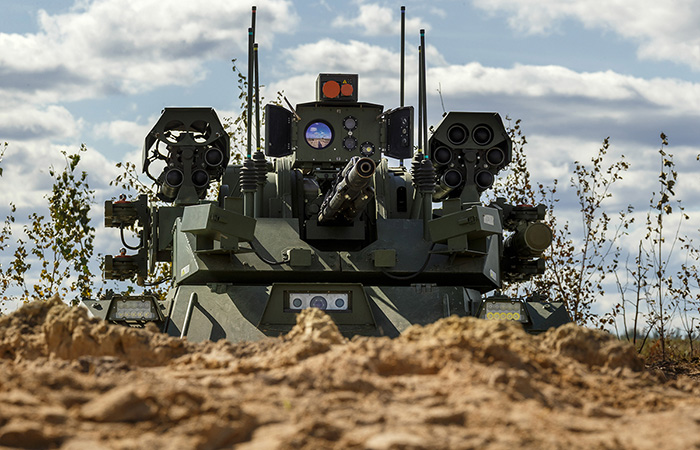 Боевой робот «Уран-9»./ Фото: automobili.ru Боевой робот «Уран-9»./ Фото: automobili.ru