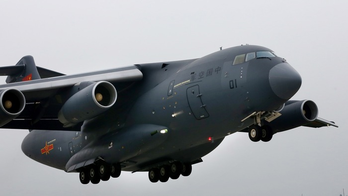 Y-20 был задействован в учениях совместно с ВДВ Китая/ Фото: aussiedlerbote.de Y-20 был задействован в учениях совместно с ВДВ Китая/ Фото: aussiedlerbote.de