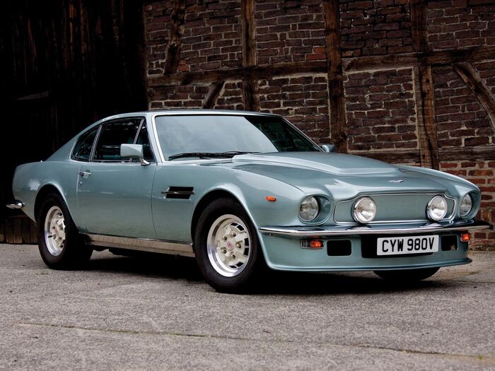 Aston Martin V8 Vantage стал «первым суперкаром Британии»/ Фото: wallpaperscraft.ru Aston Martin V8 Vantage стал «первым суперкаром Британии»/ Фото: wallpaperscraft.ru