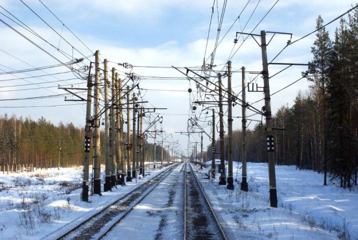 Зебры на столбах или в виде знаков указывают на разделительные участки сети. /Фото: videoavariya.ru. Зебры на столбах или в виде знаков указывают на разделительные участки сети. /Фото: videoavariya.ru.