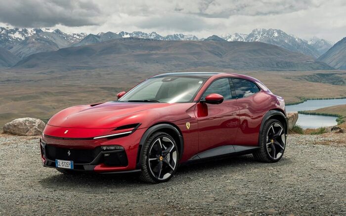 Ferrari Purosangue снабжена мотором объемом 6,5 литра/ Фото: carexpert.ru Ferrari Purosangue снабжена мотором объемом 6,5 литра/ Фото: carexpert.ru