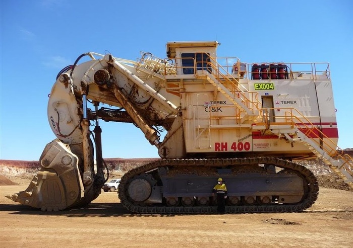 Terex Rh 400, крупнейший экскаватор на гидравлике для работы на карьерах/ Фото: youtube.com Terex Rh 400, крупнейший экскаватор на гидравлике для работы на карьерах/ Фото: youtube.com