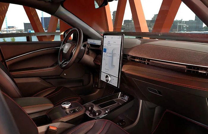 Автомобили Ford лишились навигации./ Фото: ford.com.tr Автомобили Ford лишились навигации./ Фото: ford.com.tr