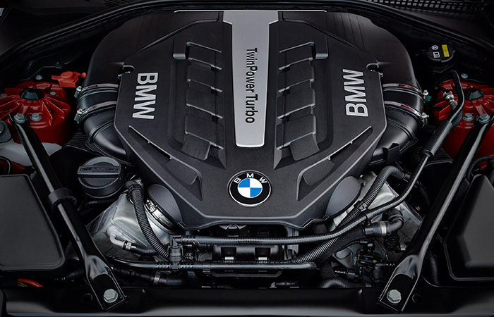 Мотор BMW./ Фото: automobilesreview.com Мотор BMW./ Фото: automobilesreview.com