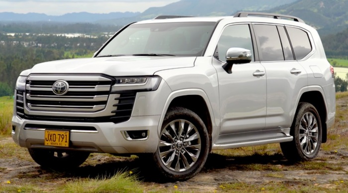 Toyota Land Cruiser разгоняется до 100 км в час за 8.5 секунды/ Фото: wikimedia.org