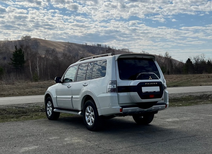 Mitsubishi Pajero IV, прочный и надежный/ Фото: altay.arendacar.ru