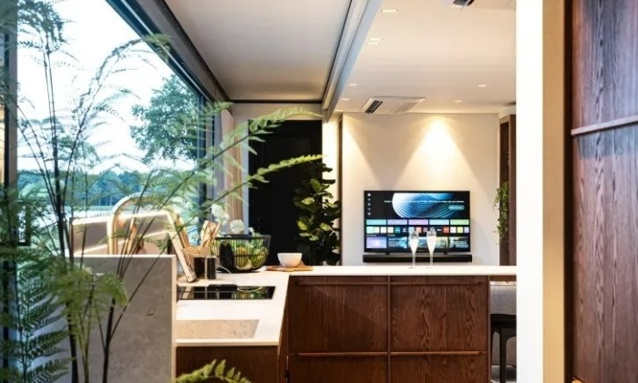 Прекрасно обустроенная кухня (Expandable Mansion). | Фото: newatlas.com. Прекрасно обустроенная кухня (Expandable Mansion). | Фото: newatlas.com.