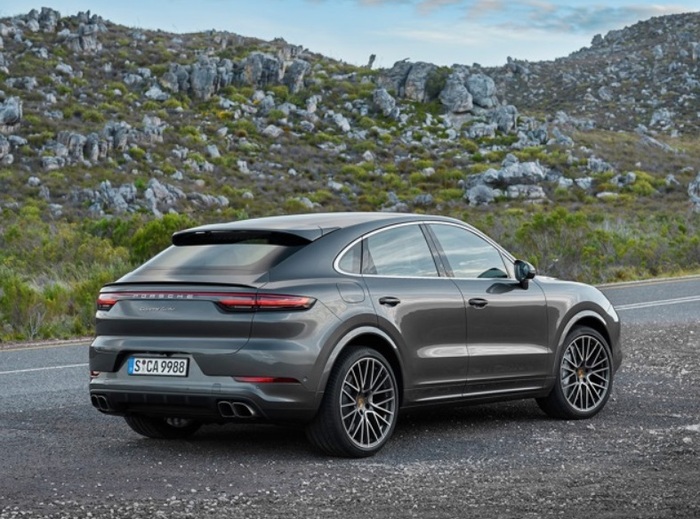 Porsche Cayenne Turbo оснащен 8-диапазонным «автоматом»/ Фото: drive.ru