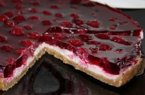 Торт с вареньем и творогом