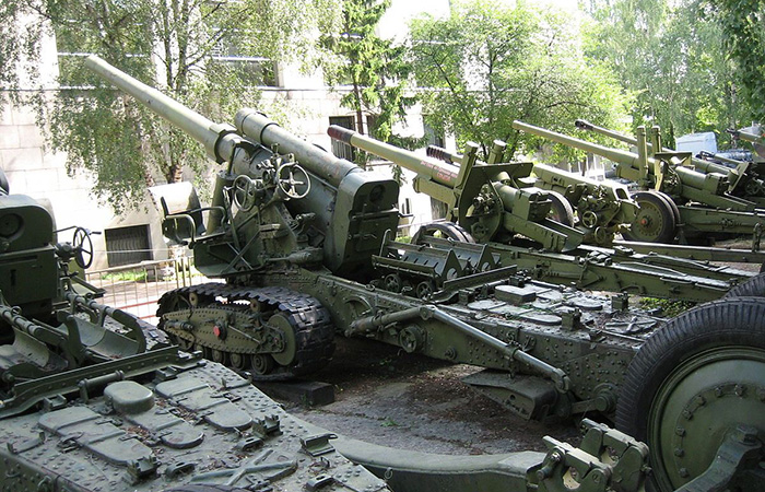 152-мм пушка образца 1935 года (Бр-2)./ Фото: wikipedia.org 152-мм пушка образца 1935 года (Бр-2)./ Фото: wikipedia.org