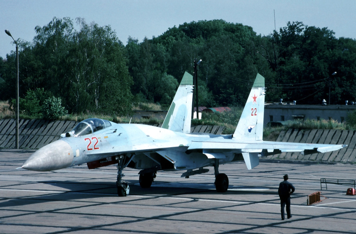 За основу был взят серийный Су-27. /Фото: wikipedia.org. За основу был взят серийный Су-27. /Фото: wikipedia.org.